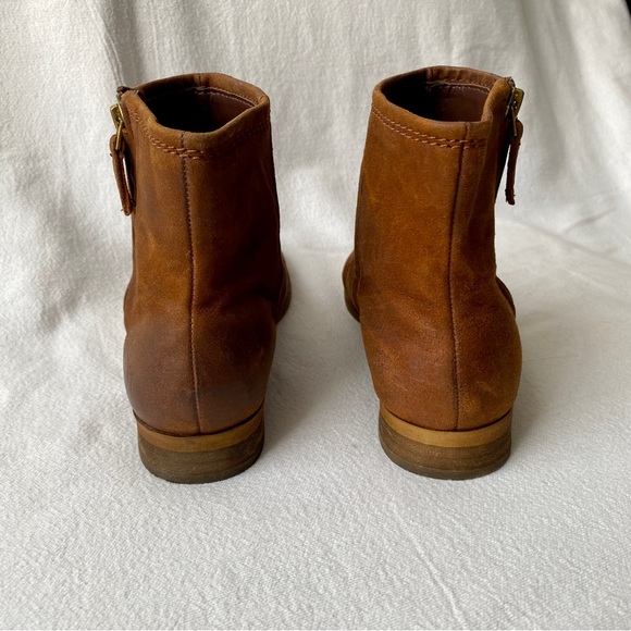 Franco Sarto - distressed leather booties / ankle boots - size 7 - Picture 4 of 10